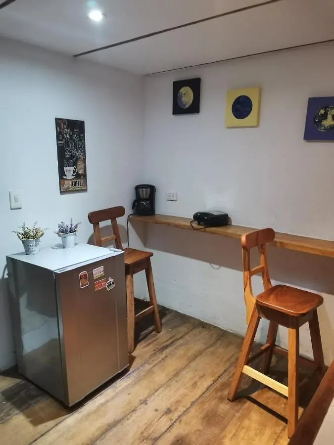 Parrot House San Antonio Apartment Cali