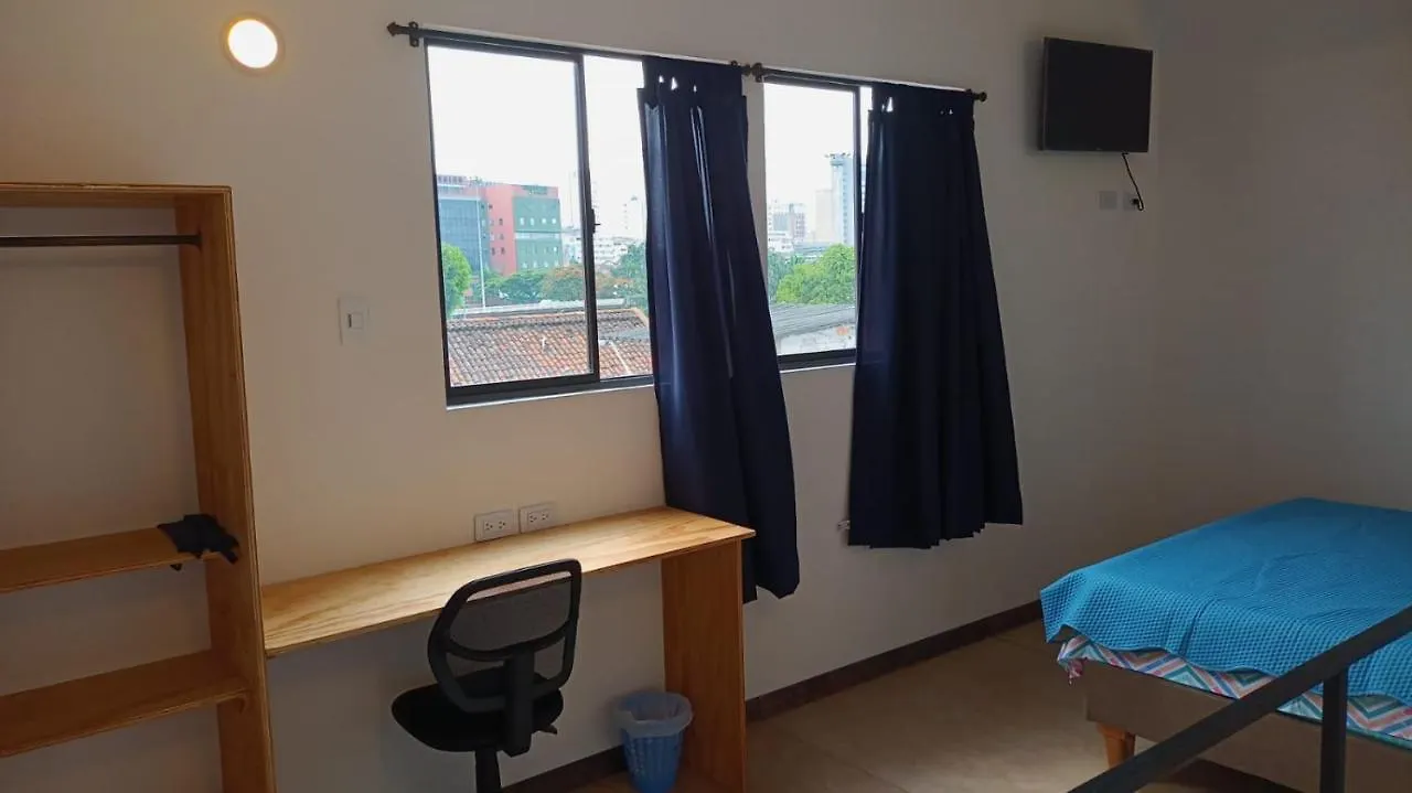 Parrot House San Antonio Apartment Cali