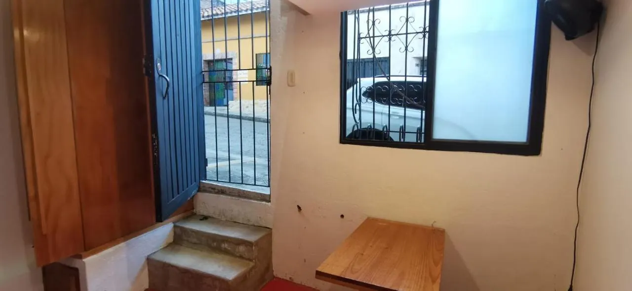 Appartamento Parrot House San Antonio Cali